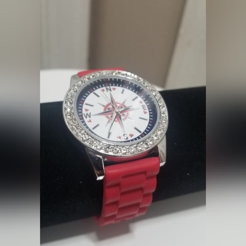 Nautical Red Silicone Band Silver Gems Wrist Watch. 🌴